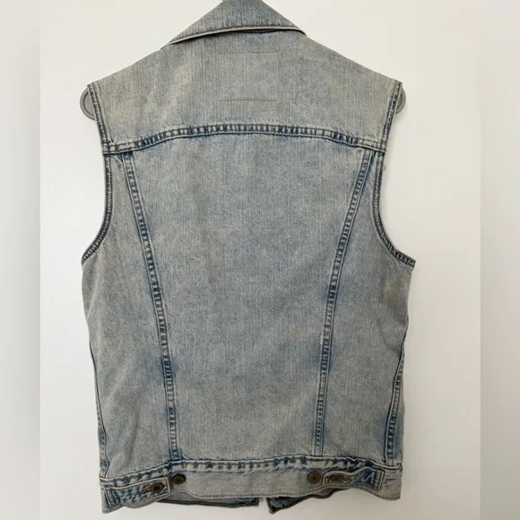 Levi Strauss Denim Vest - Picture 2 of 5